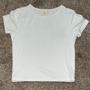 white plain fitted tshirt